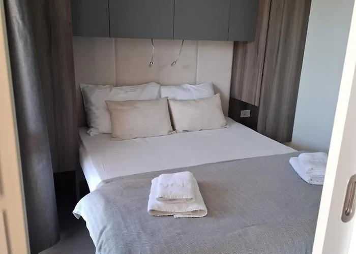 Campsite Luxury Mobile Moonwalk Terra Park Spiritos, Pag Island , Kolan, Novalja *