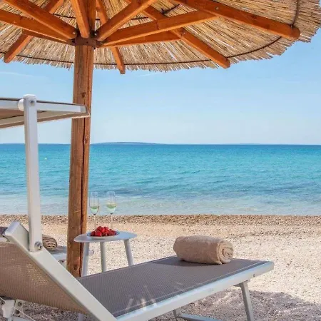 Luxury Mobile Moonwalk Terra Park Spiritos, Pag Island , Kolan, Novalja Campsite *