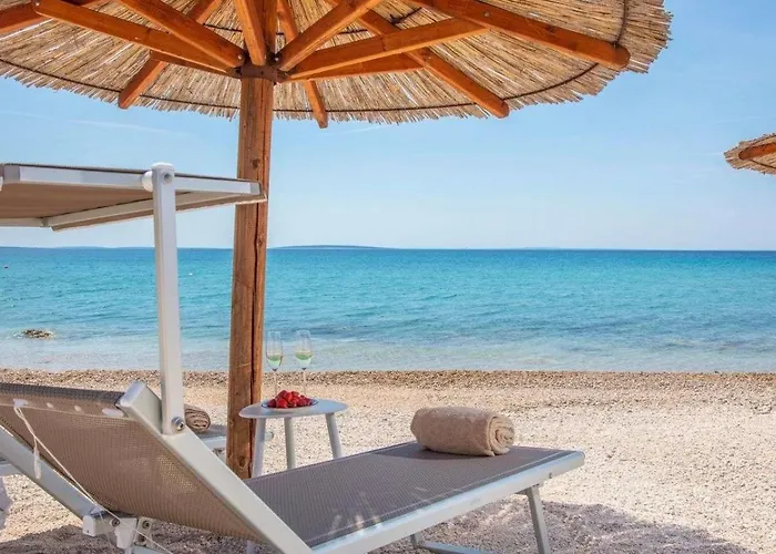 Luxury Mobile Moonwalk Terra Park Spiritos, Pag Island , Kolan, Novalja אתר קמפינג *