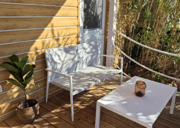 Luxury Mobile Moonwalk Terra Park Spiritos, Pag Island , Kolan, Novalja אתר קמפינג קולאן